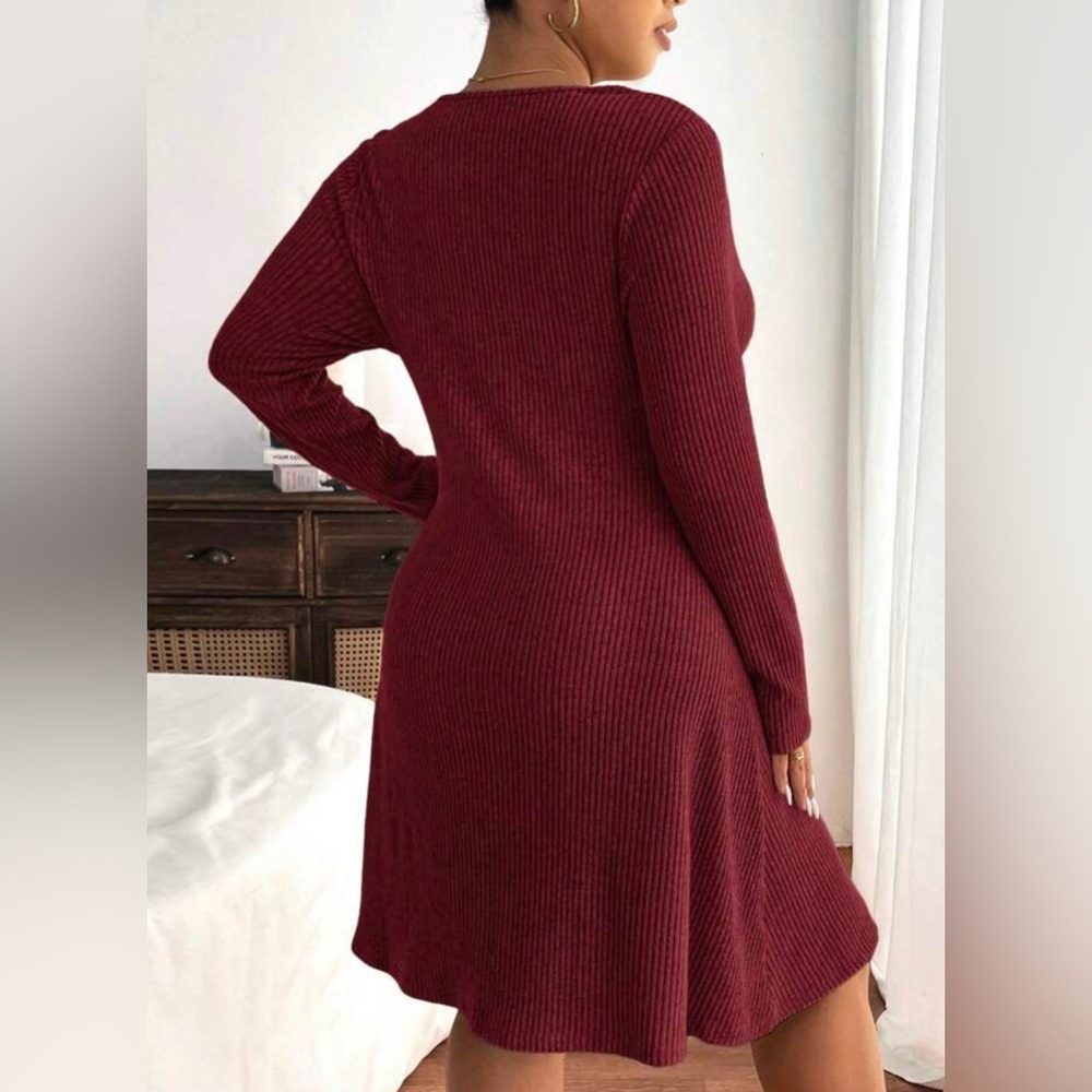 🌹‎ Chic Burgundy Knit Dress by SHEIN – Long Sleeve Elegance ✨ - Picture 3 of 5